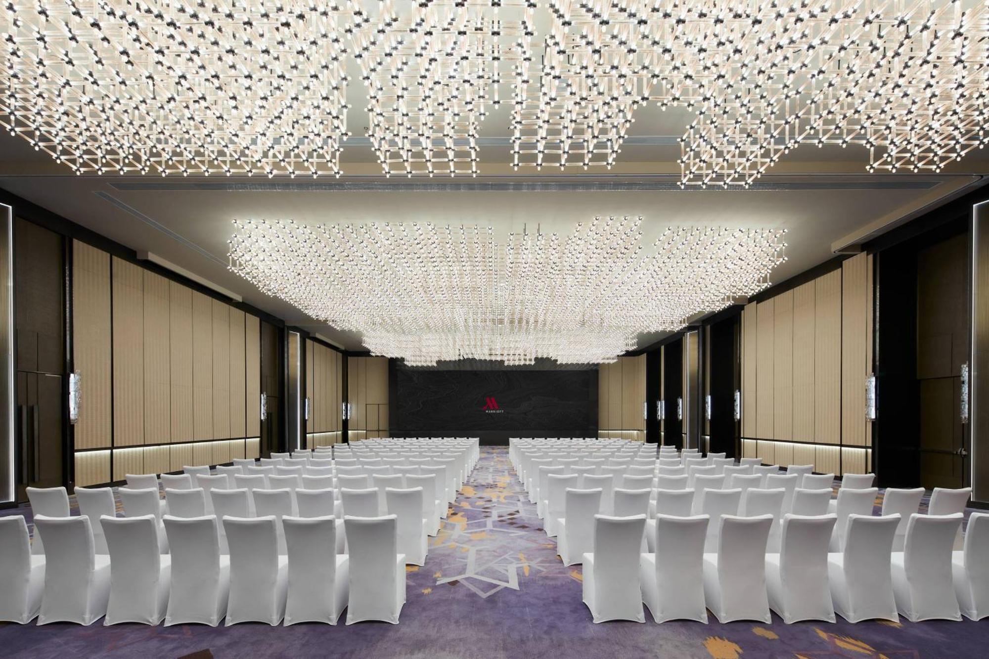 Wuhan Marriott Hotel Optics Valley Exterior foto